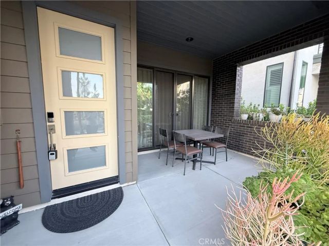104 Chant, Irvine, CA 92618