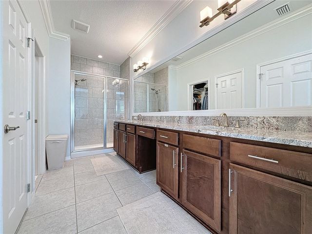 209 SILVER MAPLE ROAD, Groveland, FL 34736