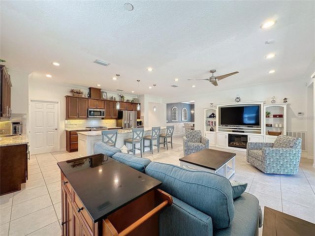 209 SILVER MAPLE ROAD, Groveland, FL 34736