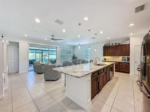 209 SILVER MAPLE ROAD, Groveland, FL 34736