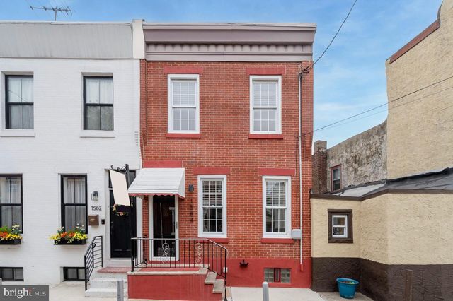1584 E HEWSON ST, Philadelphia, PA 19125
