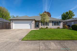 1621 Hollyhock Drive, Medford, OR 97504