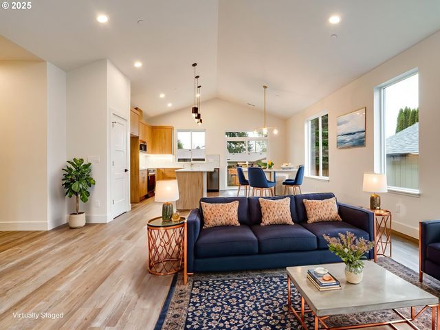 1420 G St, Washougal, WA 98671