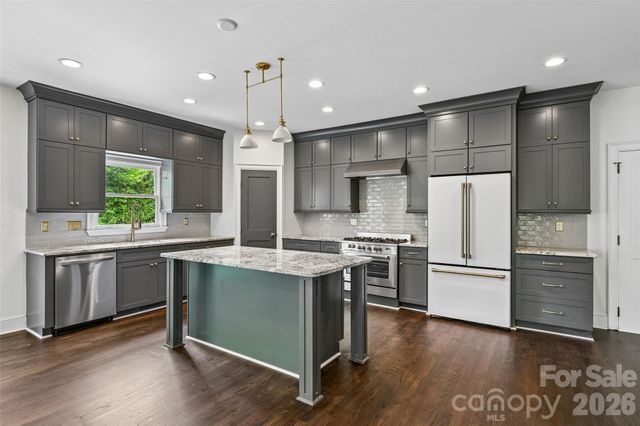 5609 Camilla Drive, Charlotte, NC 28226