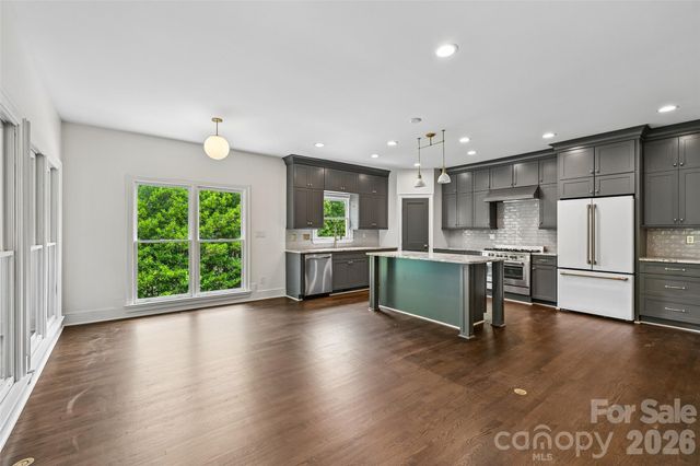 5609 Camilla Drive, Charlotte, NC 28226