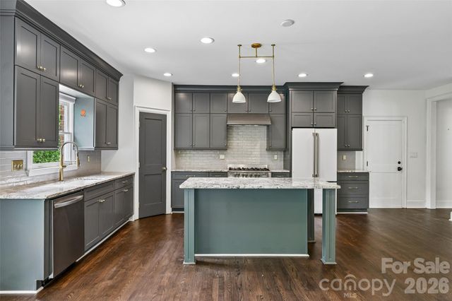 5609 Camilla Drive, Charlotte, NC 28226