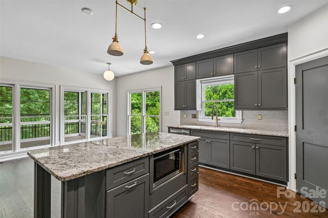 5609 Camilla Drive, Charlotte, NC 28226