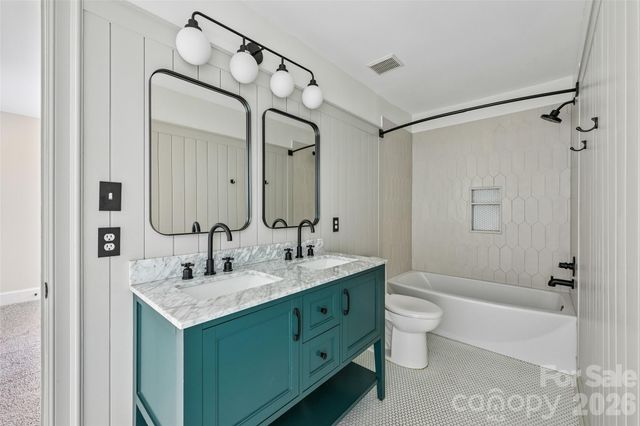 5609 Camilla Drive, Charlotte, NC 28226