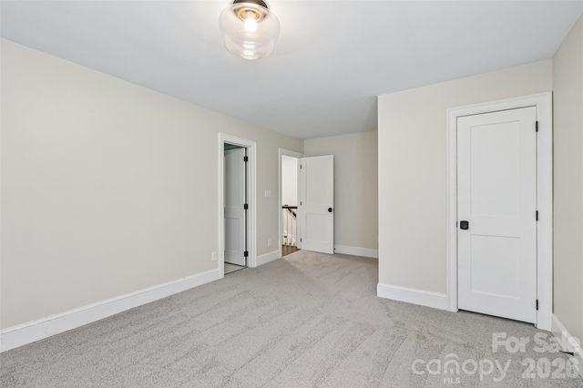 5609 Camilla Drive, Charlotte, NC 28226