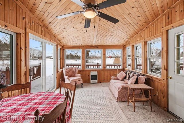 4742 Crandall Road, Howell, MI 48855