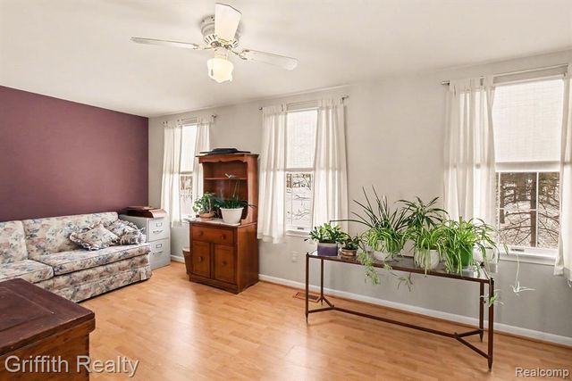 4742 Crandall Road, Howell, MI 48855