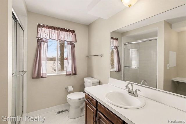 4742 Crandall Road, Howell, MI 48855