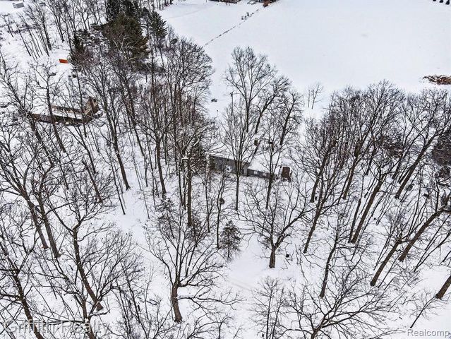 4742 Crandall Road, Howell, MI 48855