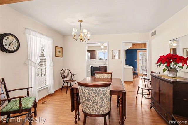 4742 Crandall Road, Howell, MI 48855