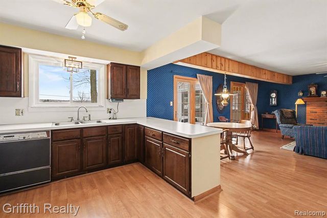 4742 Crandall Road, Howell, MI 48855