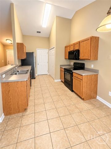 34 Hamilton Grove Drive, Pooler, GA 31322