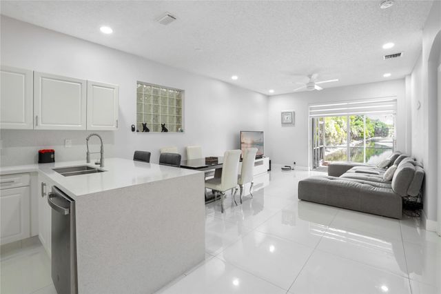 4812 NW 19th Street, Coconut Creek, FL 33063