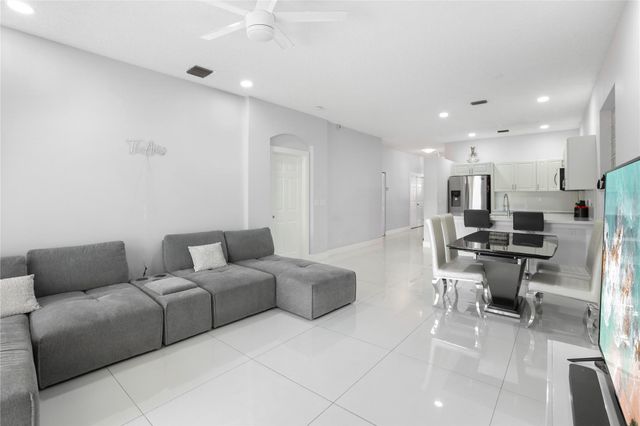 4812 NW 19th Street, Coconut Creek, FL 33063