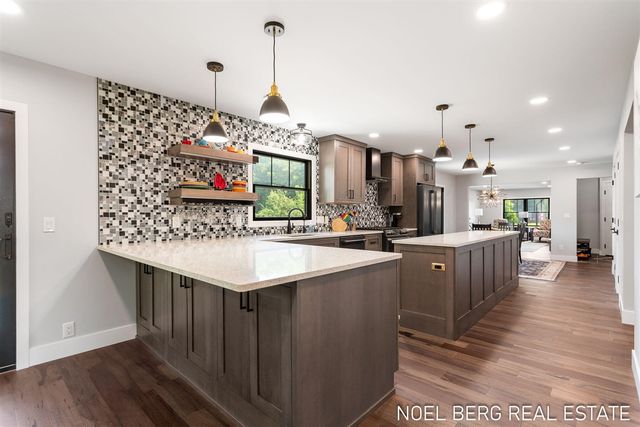 11575 Leonard Road, Nunica, MI 49448