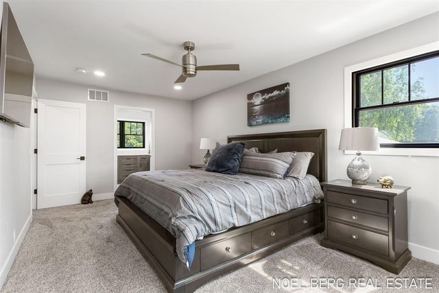 11575 Leonard Road, Nunica, MI 49448