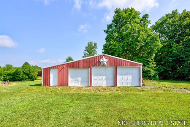 11575 Leonard Road, Nunica, MI 49448
