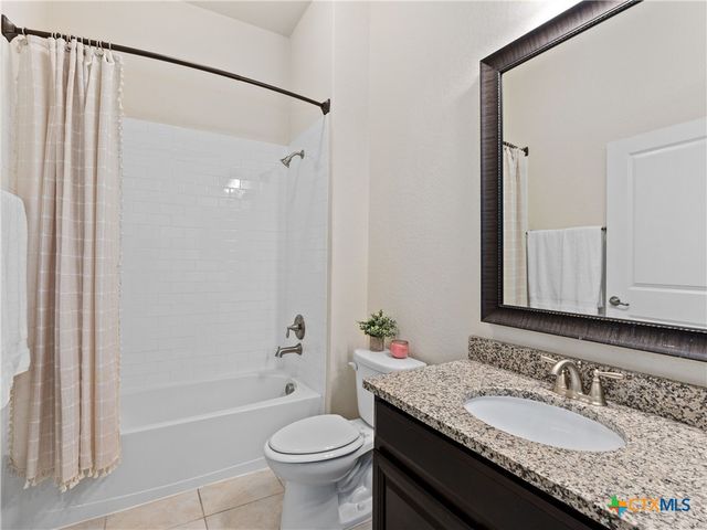 919 Hi Path Way, New Braunfels, TX 78130