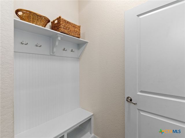 919 Hi Path Way, New Braunfels, TX 78130