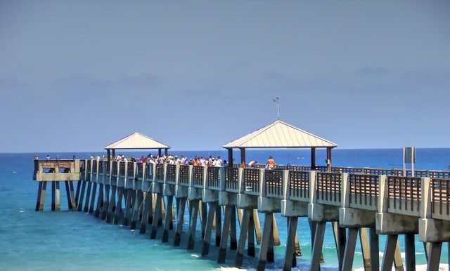 6327 Chasewood Drive E, Jupiter, FL 33458