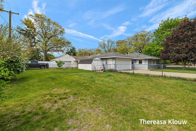 710 Quarterline Road, Muskegon, MI 49442