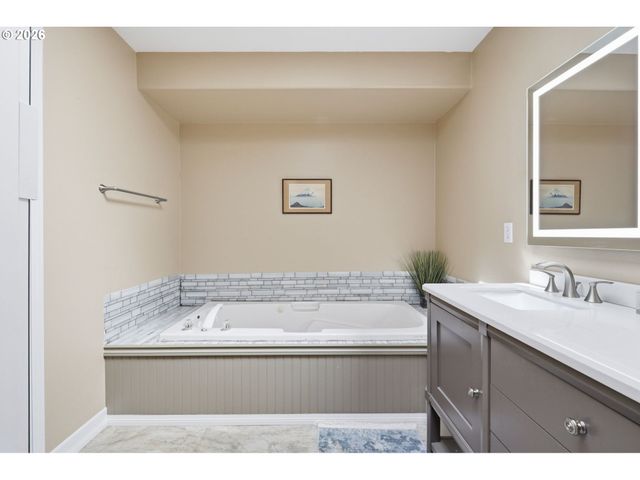 1112 Ne 95TH Ave, Vancouver, WA 98664