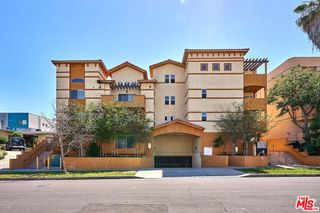 4822 Elmwood Avenue 101, Los Angeles, CA 90004