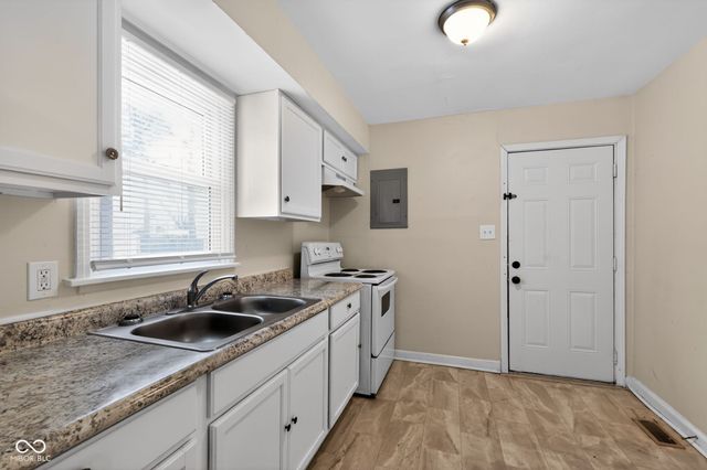 3617 N Sadlier Drive, Indianapolis, IN 46226