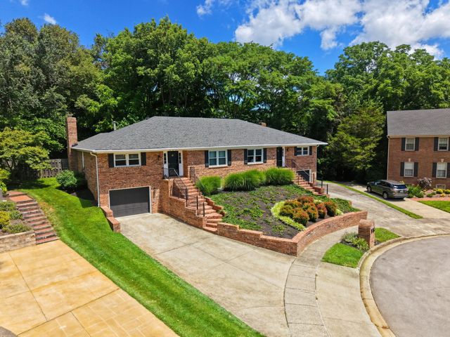605 & 607 Camino Drive, Lexington, KY 40502