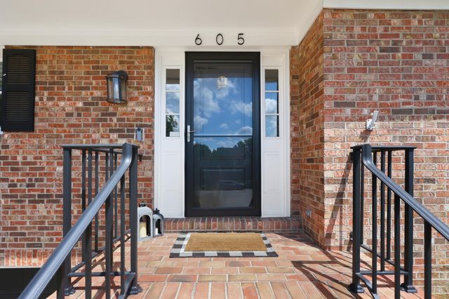 605 & 607 Camino Drive, Lexington, KY 40502