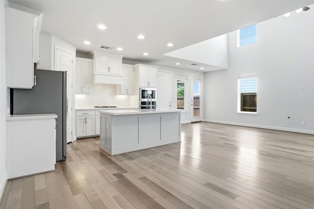 2240 Drake Street, Fort Worth, TX 76008