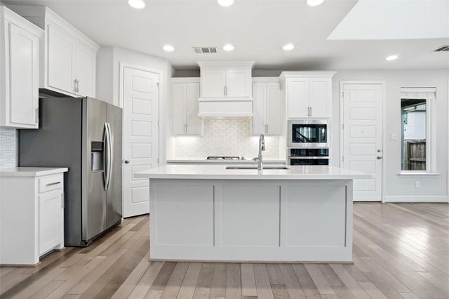 2240 Drake Street, Fort Worth, TX 76008