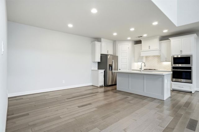 2240 Drake Street, Fort Worth, TX 76008
