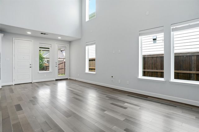 2240 Drake Street, Fort Worth, TX 76008