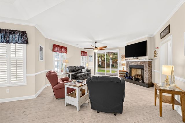 850 Cardinal Pl., North Myrtle Beach, SC 29582