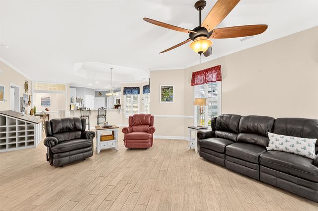850 Cardinal Pl., North Myrtle Beach, SC 29582