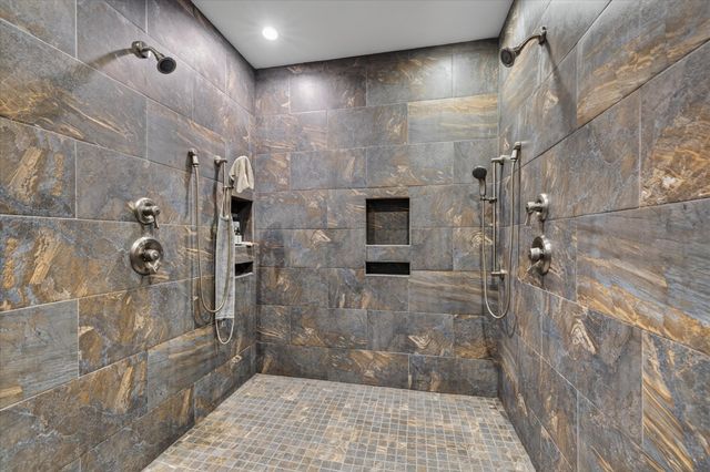 635 Seven Mile Ridge Rd, Indian Mound, TN 37079