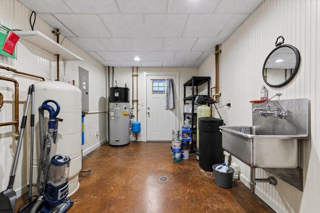635 Seven Mile Ridge Rd, Indian Mound, TN 37079