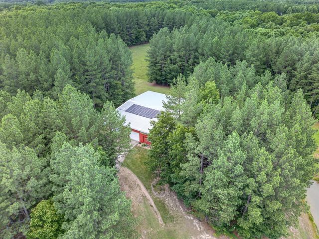 635 Seven Mile Ridge Rd, Indian Mound, TN 37079