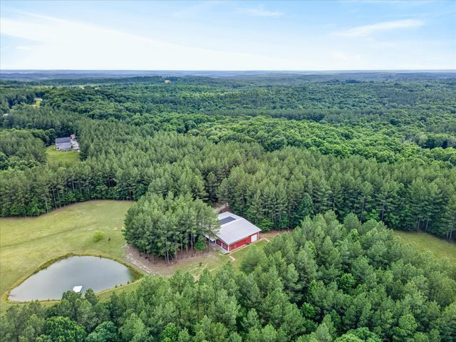 635 Seven Mile Ridge Rd, Indian Mound, TN 37079
