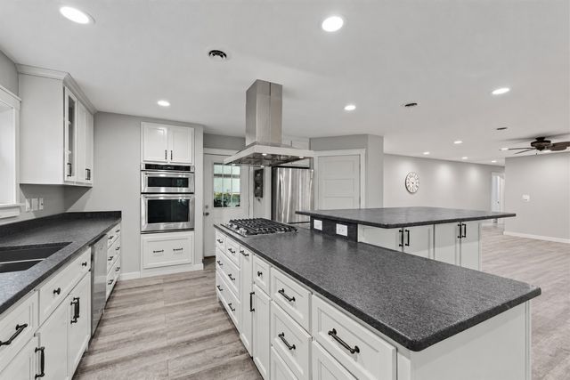 635 Seven Mile Ridge Rd, Indian Mound, TN 37079