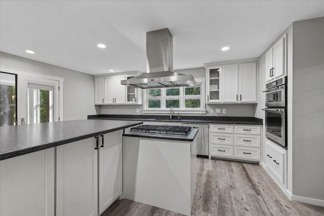 635 Seven Mile Ridge Rd, Indian Mound, TN 37079
