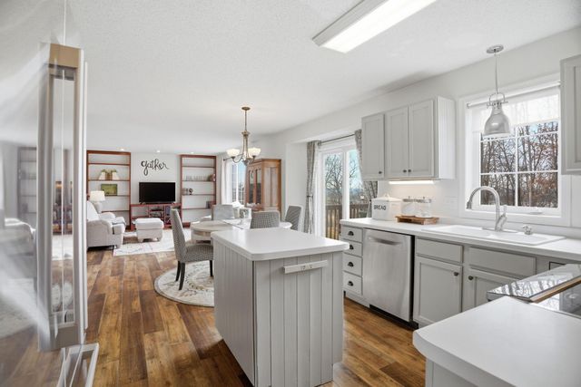 9440 Jergen Place S, Cottage Grove, MN 55016