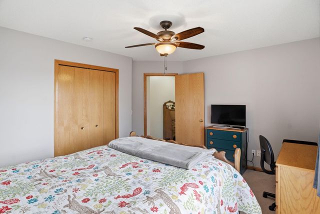 9440 Jergen Place S, Cottage Grove, MN 55016