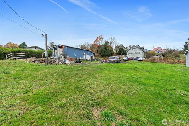 817 Wyoming Street, Raymond, WA 98577