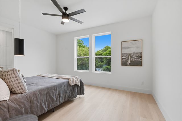 4009 Finis Lane, Dallas, TX 75212